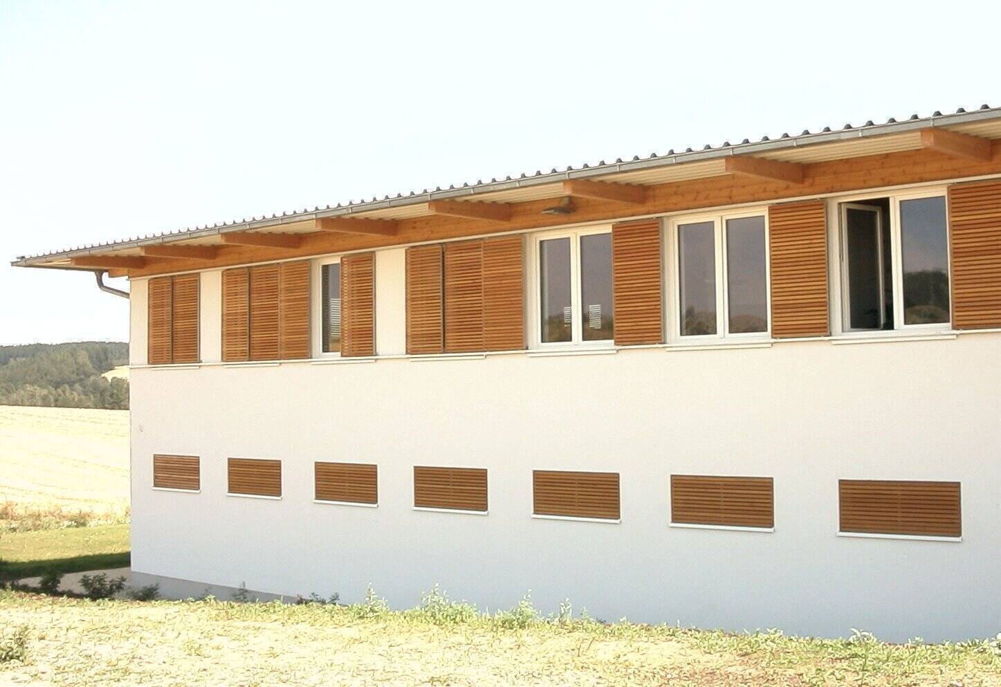Fensterläden aus Holz