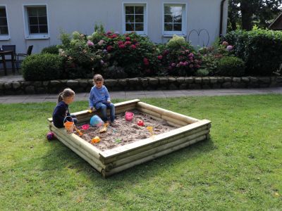 Sandkasten Holz Hannah, Nadelholz kesseldruckimprägniert grün