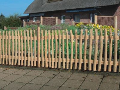 Vorgartenzaun Altmark Haselnuss, naturbelassen