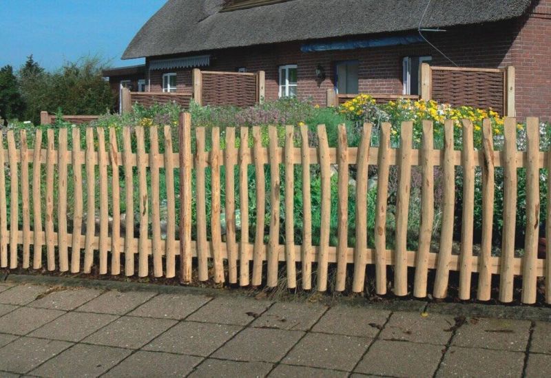 Gartenzaun Altmark Haselnuss, naturbelassen