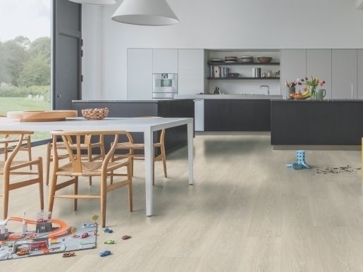 Laminat Universal-Clips mit Schrauben und Dübel 